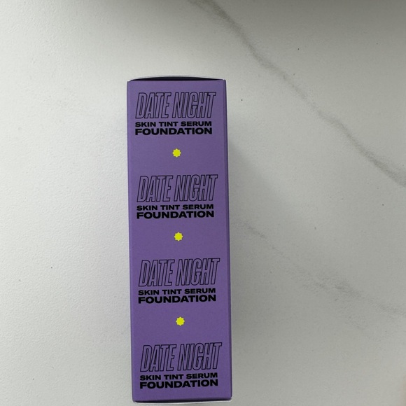 Youthforia DATE NIGHT Skin Tint Serum Foundation 320 LIGHT TO LIGHT MEDIUM - Picture 7 of 9